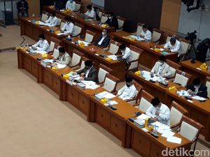 Menag Yaqut Ungkap 1.090 Jemaah Pergi Umrah di Masa Pandemi COVID-19 Menag Yaqut Ungkap 1.090 Jemaah Pergi Umrah di Masa Pandemi COVID-19
