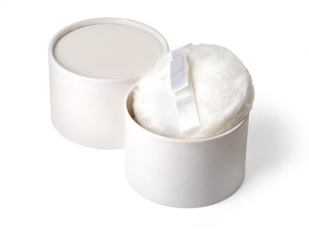 Mengenal Jenis Aplikator Makeup/sumber: freepik.com/ Puff yang termasuk dalam aplikator dasar untuk makeup.