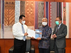 MPR Terima Bantuan 40 Ribu Masker dari Parlemen Vietnam