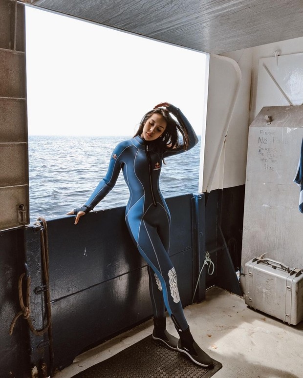 n Anya Geraldine Liburan di Alam Bebas, Tetap Sexy!