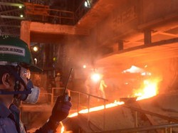 Antam Mau Spin-off Sebagian Tambang Nikel di Maluku, Apa Dampaknya?