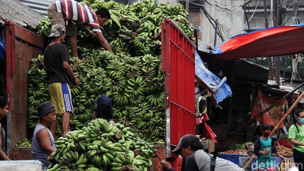 Suasana Pasar Kemiri Depok di Tengah Pesatnya Pasar Modern