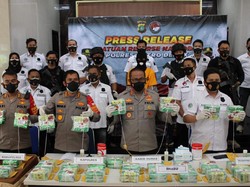 Polres Depok Gagalkan Peredaran 46 Kg Sabu dalam Kemasan Teh Hijau di Sumbar