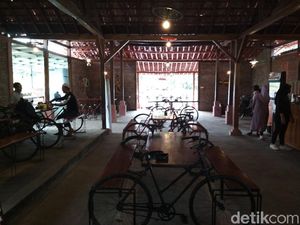 Saung Kopi Gowes, Kedai Unik Favorit Pesepeda di Cirebon
