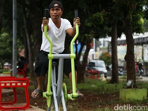 Mantap! Taman Hijau di Jati Asih Dilengkapi Sarana Olahraga
