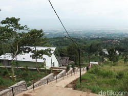 5 Wisata Bandung Terbaru dan Turis Bali Ngeyel Soal Prokes COVID-19