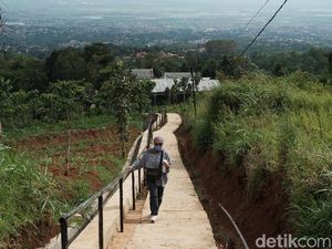 Desa Wisata Bangkitkan Ekonomi Kampung Cibiru Wetan saat Pandemi Desa Wisata Bangkitkan Ekonomi Kampung Cibiru Wetan saat Pandemi