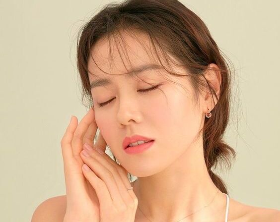 Ilustrasi Kulit Glowing/Rahsia Kulit Glowing/pinterest.com/jsa2k1