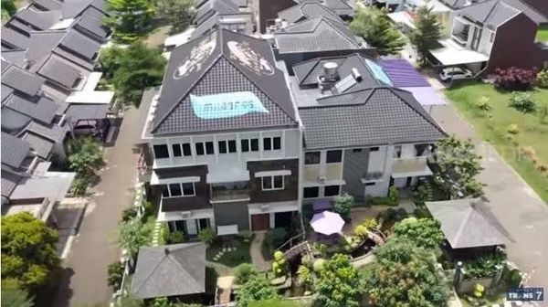 8 Potret Hunian Super Mewah dan Lengkap Juragan Air yang Bikin Melongo