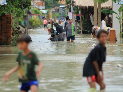 Foto: 3 Wilayah di Pesisir Utara Terendam Banjir