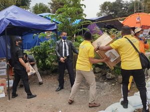 Bantuan untuk Korban Longsor Sumedang Terus Mengalir