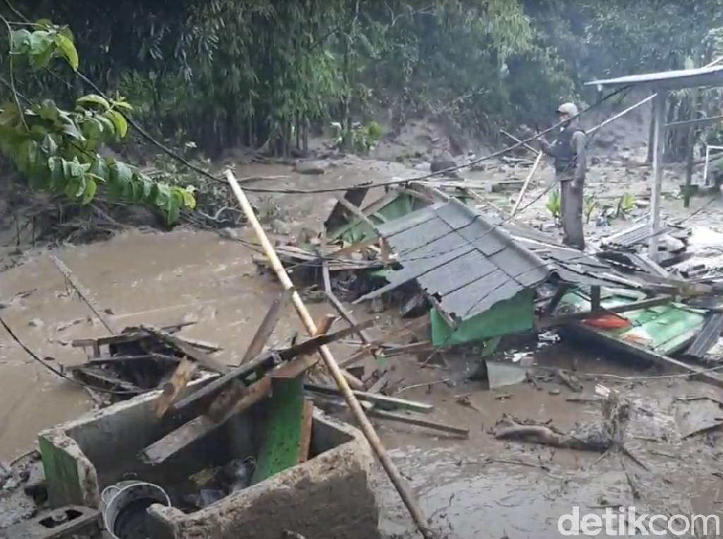 Daerah Gunung Mas di Bogor Belum Lepas dari Ancaman Banjir Daerah Gunung Mas di Bogor Belum Lepas dari Ancaman Banjir