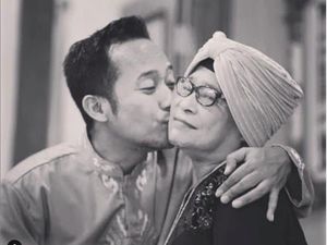 Innalillahi, Ibunda Denny Cagur Meninggal Dunia
