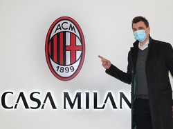 Ada Ibrahimovic dan Mandzukic, Milan Masih Jadi Tim Paling Muda