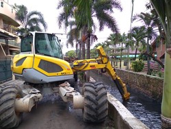 Cegah Banjir, Pemkot Bekasi Intensifkan Pembersihan Sampah di Saluran Air