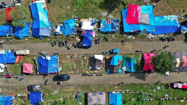 Foto: Tenda Pengungsian untuk Korban Gempa Sulbar