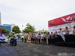 Polda Jatim Kirim 25.165 Paket Sembako untuk Korban Bencana di Kalsel dan Sulbar