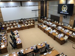 Komisi VIII DPR Rapat Bareng Menag Yaqut Bahas Biaya Ibadah Haji 2021