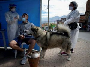 Kolombia Bakal Usir Warga Asing yang Kedapatan Berpesta Saat Pandemi