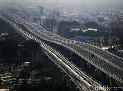 Tol Japek Layang Lengang Usai Diterapkan Berbayar