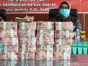 Kejari Sragen Kembalikan Rp 2 M Duit Korupsi Proyek RSUD ke Kas Daerah Kejari Sragen Kembalikan Rp 2 M Duit Korupsi Proyek RSUD ke Kas Daerah