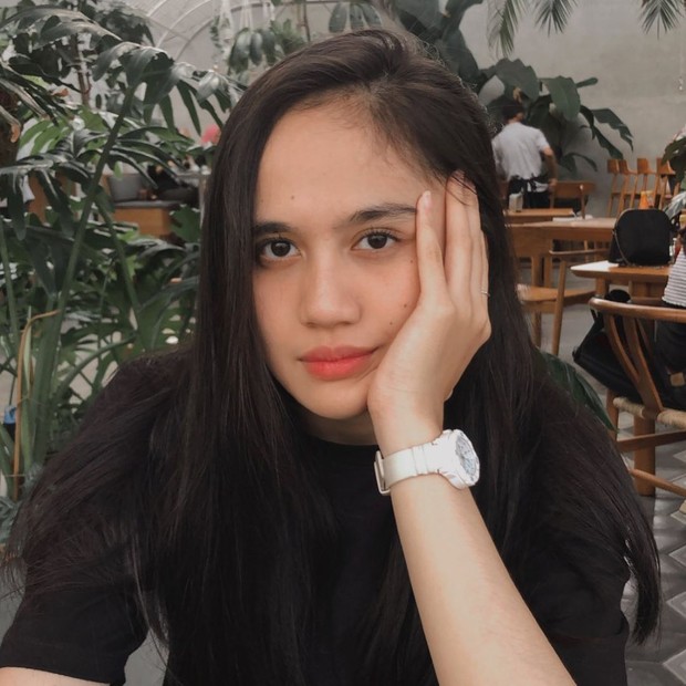 Visa Zikryka cantik natural/instagram.com/visarzet