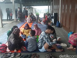 1 Keluarga Korban Banjir Bandang Puncak Masih Bertahan di Pengungsian