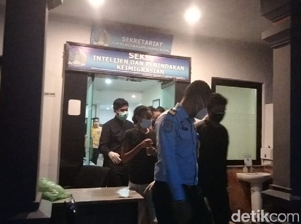 Ajak WNA ke Bali saat Pandemi, Kristen Gray Dideportasi dari RI! Ajak WNA ke Bali saat Pandemi, Kristen Gray Dideportasi dari RI!