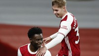 Emile Smith Rowe dan Bukayo Saka, dua pemain jebolan akademi ini salah satunya bisa jadi ditunjuk buat jadi kapten Arsenal (Getty Images)
