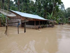 Banjir Terjadi di Aceh Timur-Langsa, Ratusan Warga Mengungsi