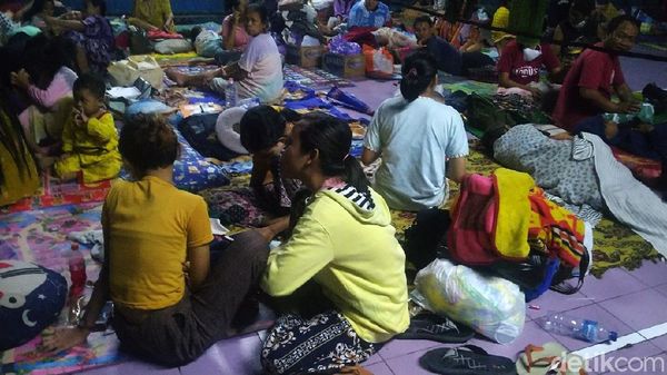 Kondisi Pengungsi Banjir di Pekalongan