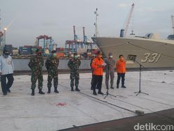 Hari Ke-12 Evakuasi SJ182, Basarnas Terima 1 Kantong Serpihan Pesawat