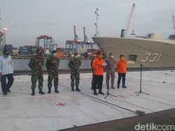 Hari Ke-12 Evakuasi SJ182, Basarnas Terima 1 Kantong Serpihan Pesawat