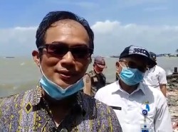 Sampah Kotori Pantai Labuan, Anak Buah Luhut Turun Tangan Cari Solusi