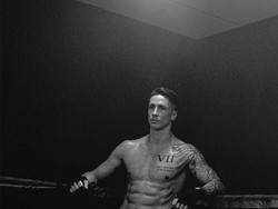 Fernando Torres kala memamerkan sixpack-nya! (Instagram/fernandotorres)