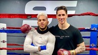Selain sepakbola, Torres juga menggemari olahraga tinju untuk membakar lemak-lemak dan mengencangkan ototnya (Instagram/fernandotorres)