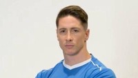 Fernando Torres pensiun dari sepakbola di tahun 2019 lalu. Kini Torres menjadi duta casino online AW8 dan di situlah badannya terlihat lebih kekar! (Internet)