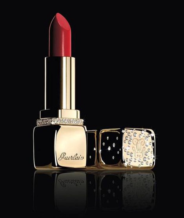 Guerlain KissKiss Gold and Diamonds Lipstik/sumber:pinterest.com Guerlain KissKiss Gold and Diamonds Lipstik