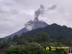 Gunung Merapi Kembali Erupsi, Terjadi 47 Kali Guguran Lava Pijar