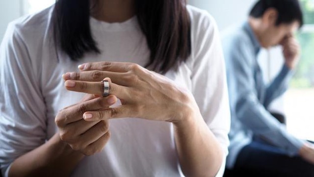 Kabar Terkini Artis dari InsertLive : 2 Figur Publik Ini Mendadak Dicerai Istri gegara Narkoba hingga Selingkuh