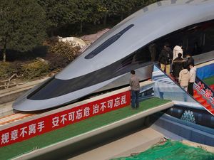 China Bikin Kereta Maglev Berkecepatan 620 Km/Jam