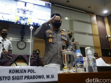 Diantar Idham Azis, Komjen Sigit Uji Calon Kapolri di DPR Diantar Idham Azis, Komjen Sigit Uji Calon Kapolri di DPR
