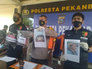 Sejoli di Riau Disiram Air Keras Gegara Viralkan Demo, 4 Pelaku Ditangkap Sejoli di Riau Disiram Air Keras Gegara Viralkan Demo, 4 Pelaku Ditangkap