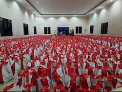 Korban Banjir Kalsel Dapat Paket Sembako, Ini Isinya