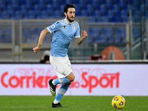 Gelandang Lazio Luis Alberto Jalani Operasi Usus Buntu