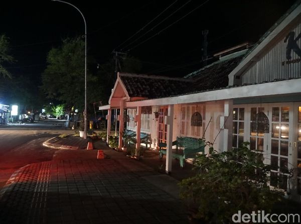 Ditinggalkan Turis, Mandalika Bak Kota Mati di Malam Hari