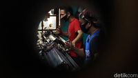 Menyulap Barang Bekas Menjadi Berharga
