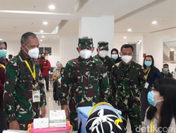 2.630 Nakes di Wisma Atlet Divaksin COVID-19 Secara Bertahap