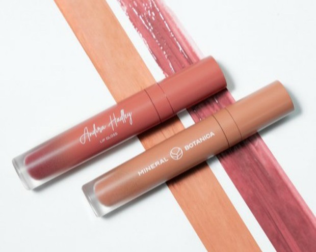 Punya dua warna cantik yang saling melengkapi/Foto: Shopee.co.id/mineralbotanicaofficialshop Mineral Botanica X Andira Hadley