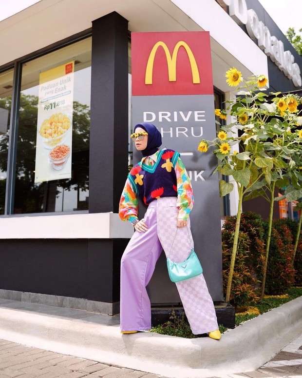 Colorful ala tantri namirah